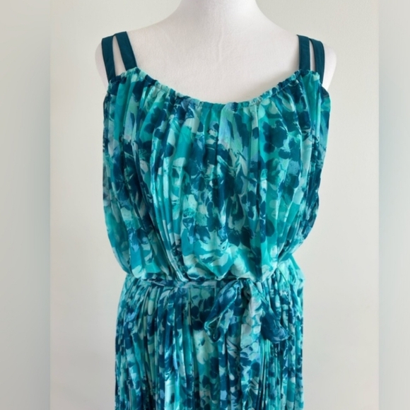 {Lane Bryant} Teal and Navy Maxi Pleated Dress 14/16 - Picture 3 of 8